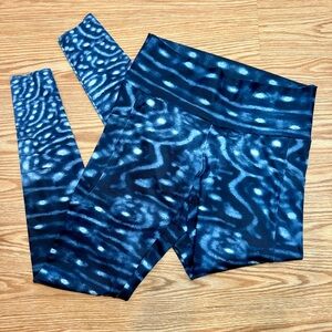 Waterlust Whale Shark Warriors Leggings with Pockets XL